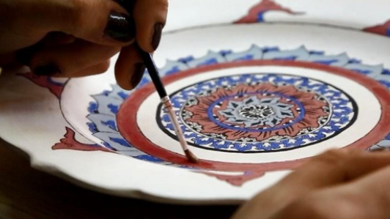 Turkısh The Art Of Tile-Making